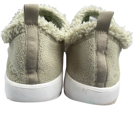 OOFOS Women’s Vegan Fleece-Lined Ankle Booties in sage sz 10 - Picture 3 of 9